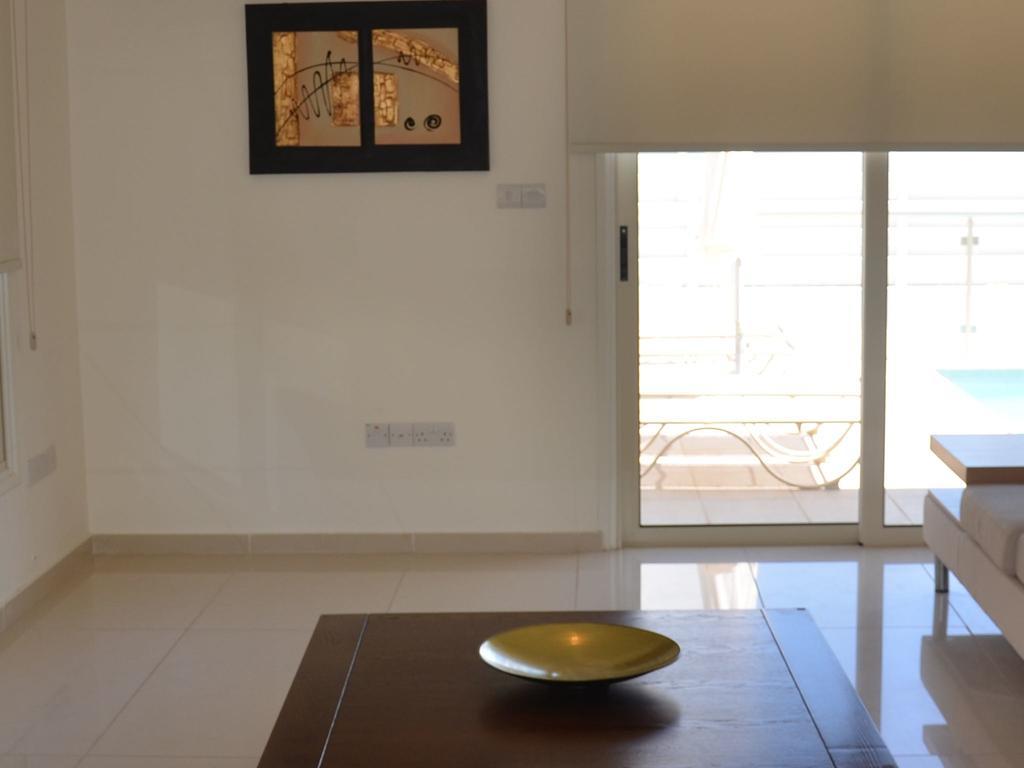 Athena Beach Villas Протарас Экстерьер фото