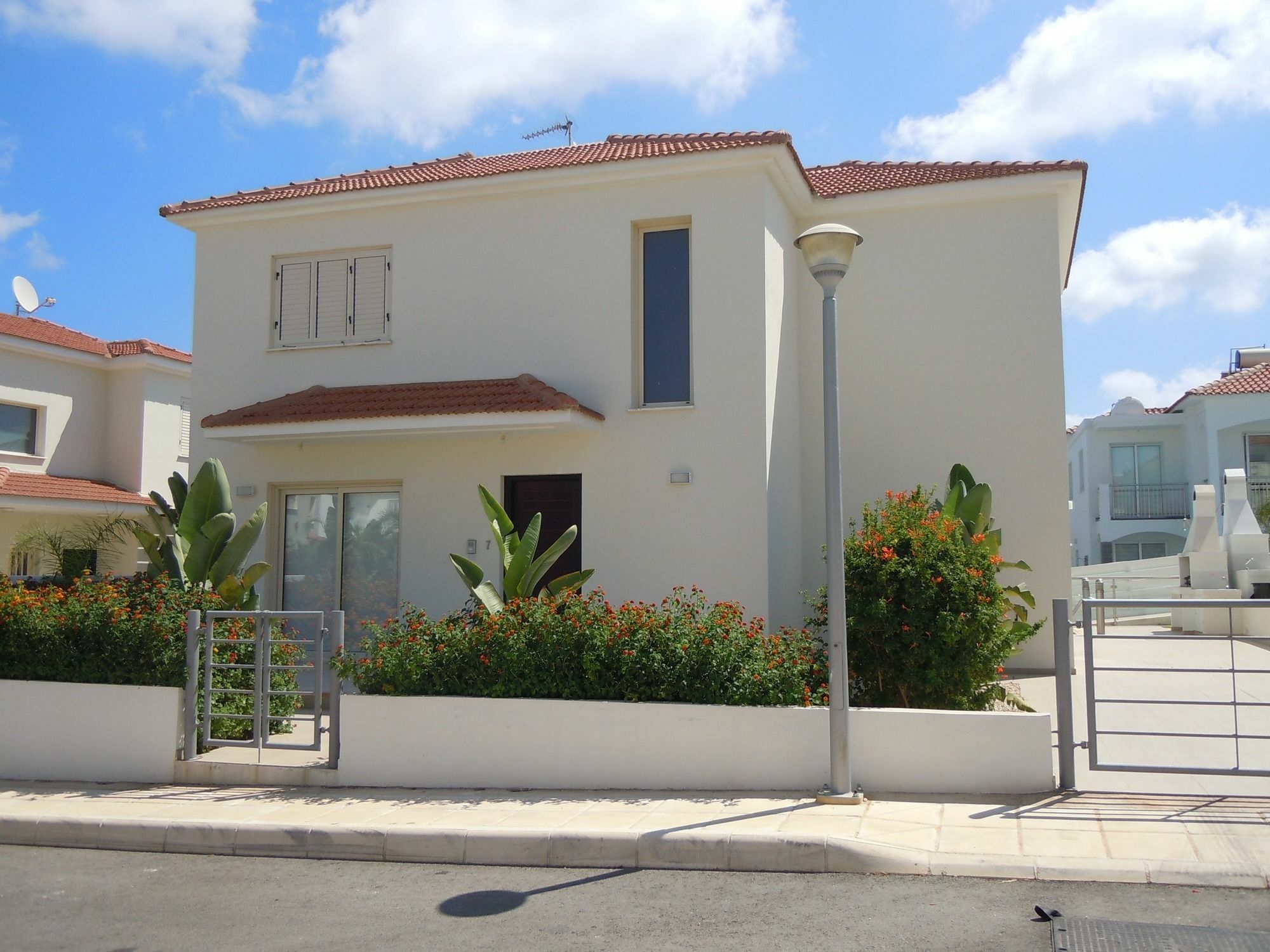 Athena Beach Villas Протарас Экстерьер фото