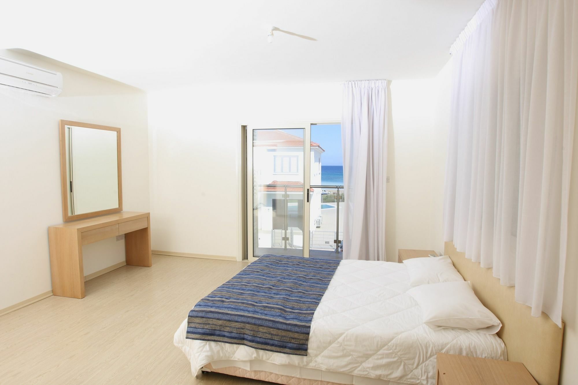 Athena Beach Villas Протарас Экстерьер фото